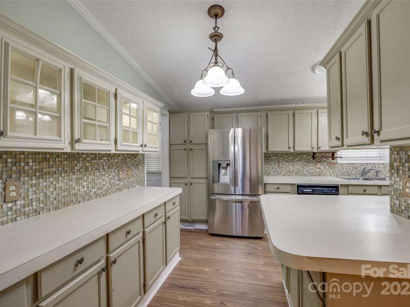 1060 Sierra Road, York, SC 29745.  MLS# CAR4245532, YatesRealty ID 8289. 