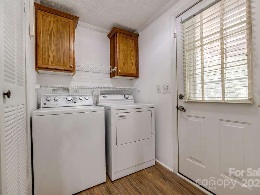 1060 Sierra Road, York, SC 29745.  MLS# CAR4245532, YatesRealty ID 8289. 