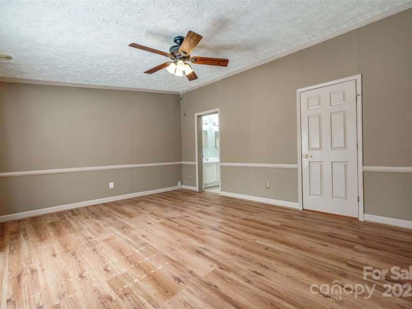 1060 Sierra Road, York, SC 29745.  MLS# CAR4245532, YatesRealty ID 8289. 