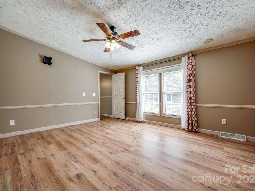 1060 Sierra Road, York, SC 29745.  MLS# CAR4245532, YatesRealty ID 8289. 