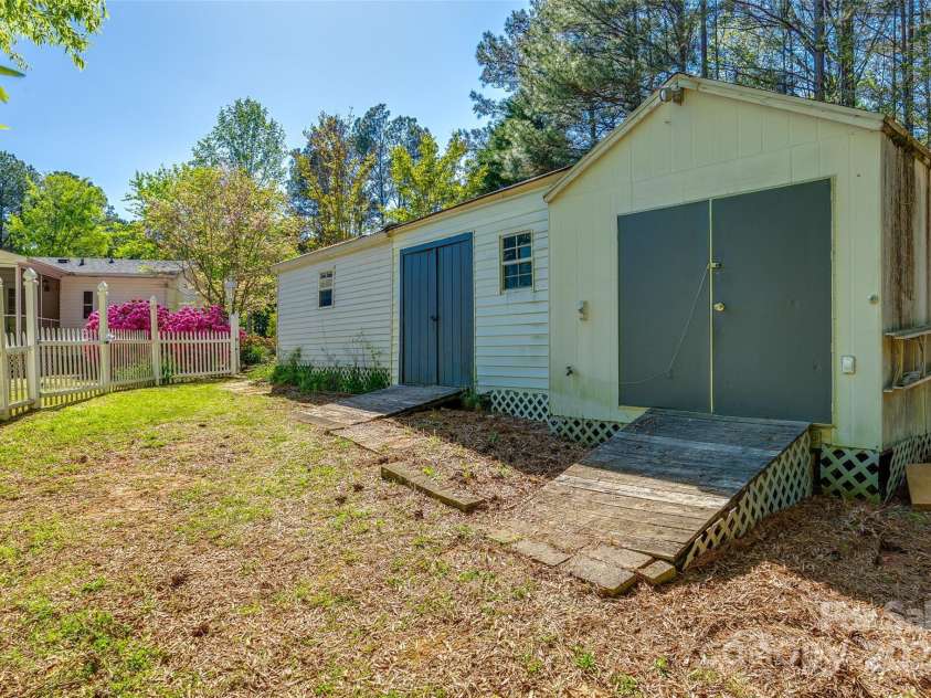 1060 Sierra Road, York, SC 29745.  MLS# CAR4245532, YatesRealty ID 8289. 
