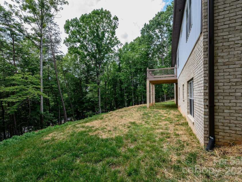 141 Winwood Circle, Granite Falls, NC 28630.  MLS# CAR4212757, YatesRealty ID 829. 