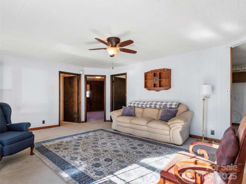 1879 White Oak Road, Burnsville, NC 28714.  MLS# CAR4319421, YatesRealty ID 829. 