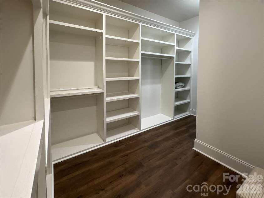 1705 Brandywine Drive, Matthews, NC 28105.  MLS# CAR4363355, YatesRealty ID 8290. 