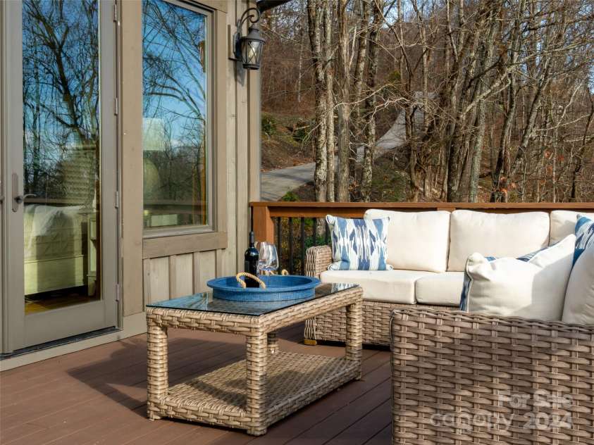 153 Spring Rain Drive, Hendersonville, NC 28792.  MLS# CAR4202327, YatesRealty ID 8291. 