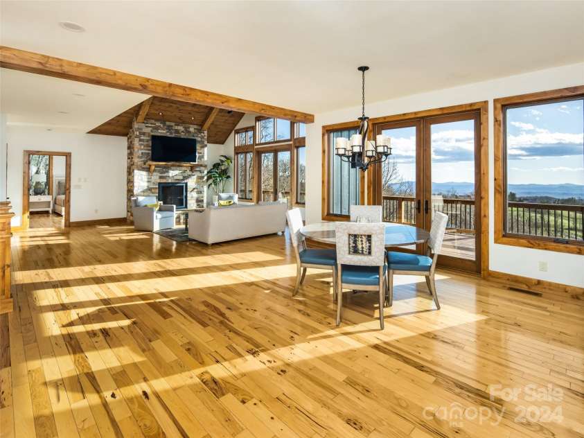 153 Spring Rain Drive, Hendersonville, NC 28792.  MLS# CAR4202327, YatesRealty ID 8291. 