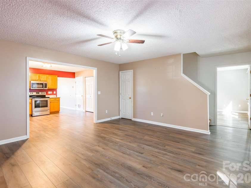 689 Lynville Lane, Rock Hill, SC 29730.  MLS# CAR4358829, YatesRealty ID 8291. 