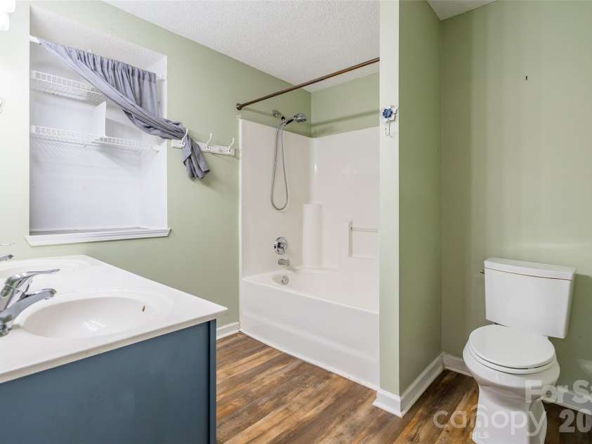 689 Lynville Lane, Rock Hill, SC 29730.  MLS# CAR4358829, YatesRealty ID 8291. 