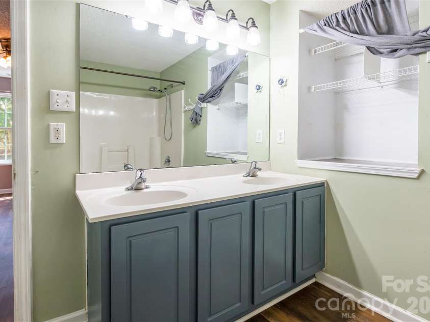 689 Lynville Lane, Rock Hill, SC 29730.  MLS# CAR4358829, YatesRealty ID 8291. 
