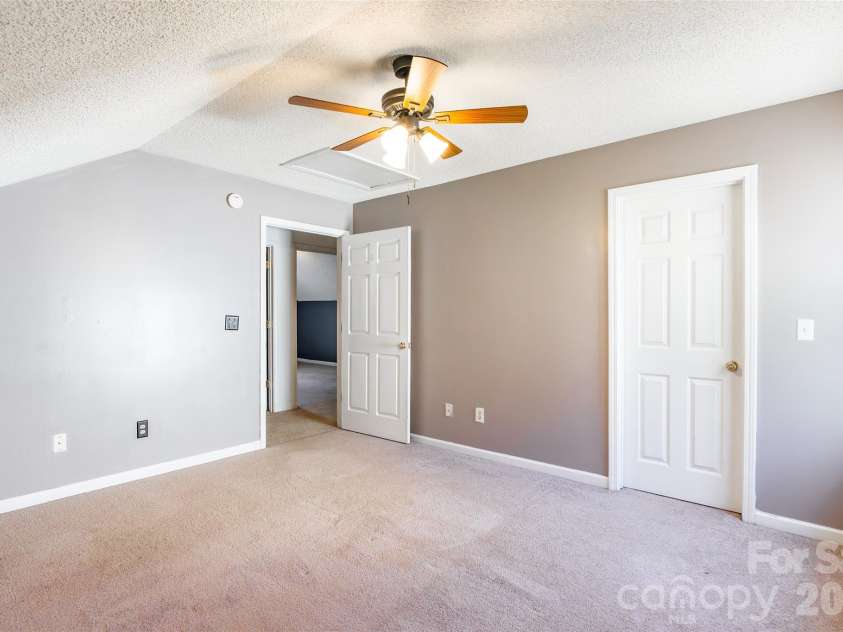 689 Lynville Lane, Rock Hill, SC 29730.  MLS# CAR4358829, YatesRealty ID 8291. 
