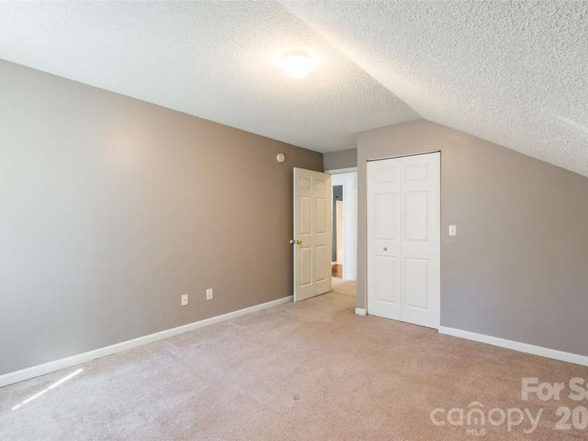 689 Lynville Lane, Rock Hill, SC 29730.  MLS# CAR4358829, YatesRealty ID 8291. 