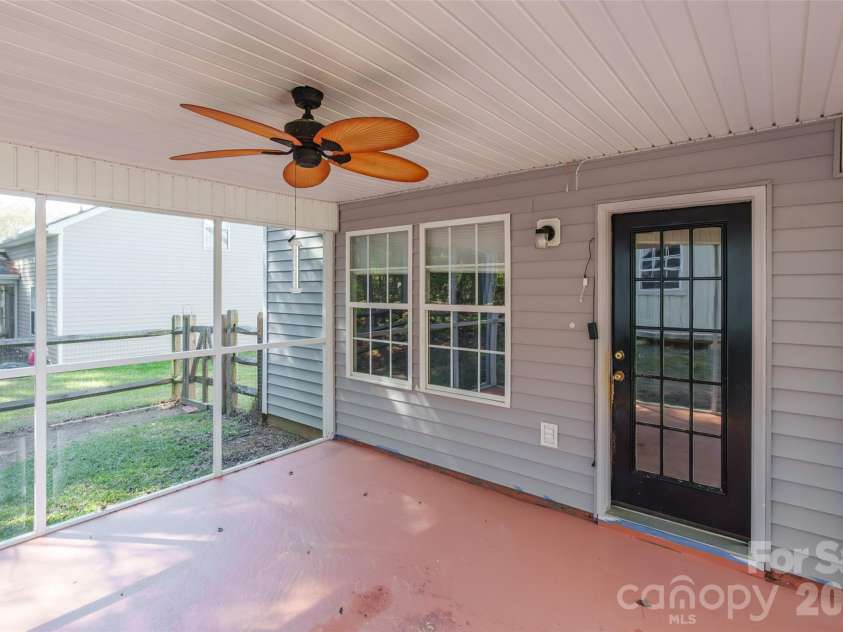 689 Lynville Lane, Rock Hill, SC 29730.  MLS# CAR4358829, YatesRealty ID 8291. 