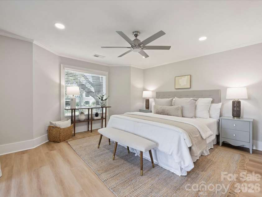 2719 Selwyn Avenue, Charlotte, NC 28209.  MLS# CAR4364340, YatesRealty ID 8292. 