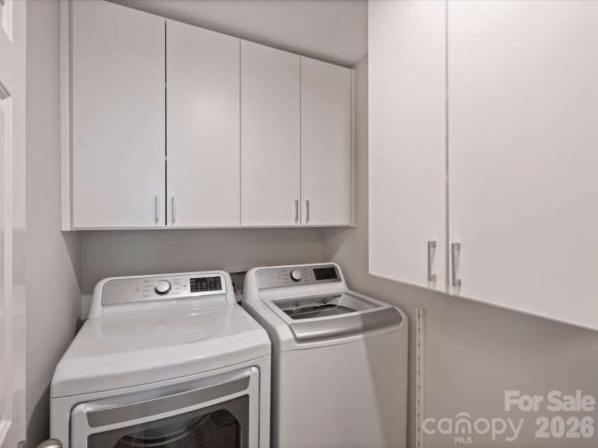 2719 Selwyn Avenue, Charlotte, NC 28209.  MLS# CAR4364340, YatesRealty ID 8292. 