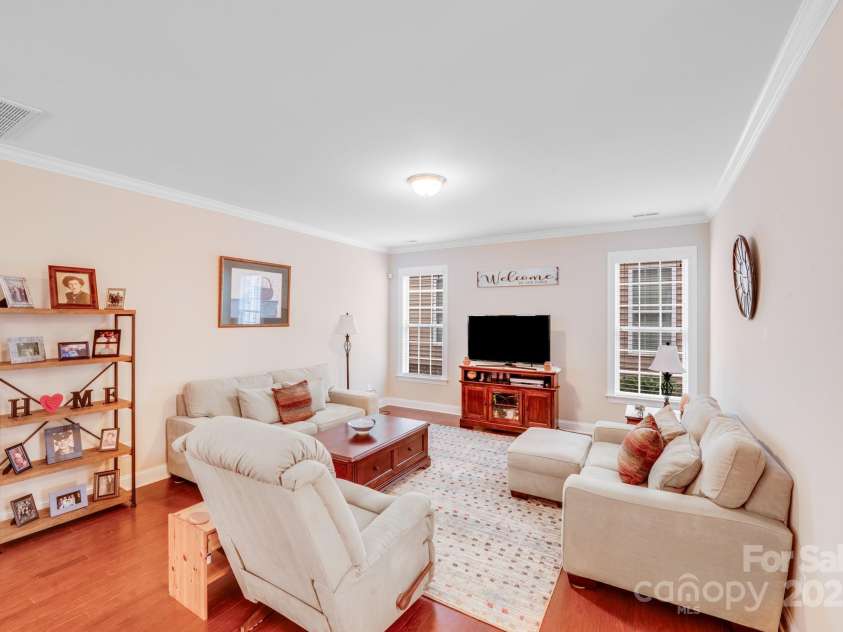 11135 Bailey Park Nature Drive, Cornelius, NC 28031.  MLS# CAR4332152, YatesRealty ID 8293. 