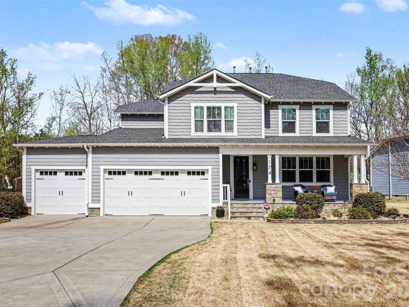 174 Country Lake Drive, Mooresville, NC 28115.  MLS# CAR4361802, YatesRealty ID 8293. 