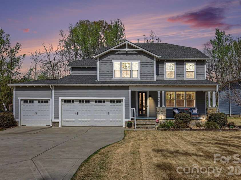 174 Country Lake Drive, Mooresville, NC 28115.  MLS# CAR4361802, YatesRealty ID 8293. This home has been meticulously cared for and better than new! Grass is on its way to turning green!