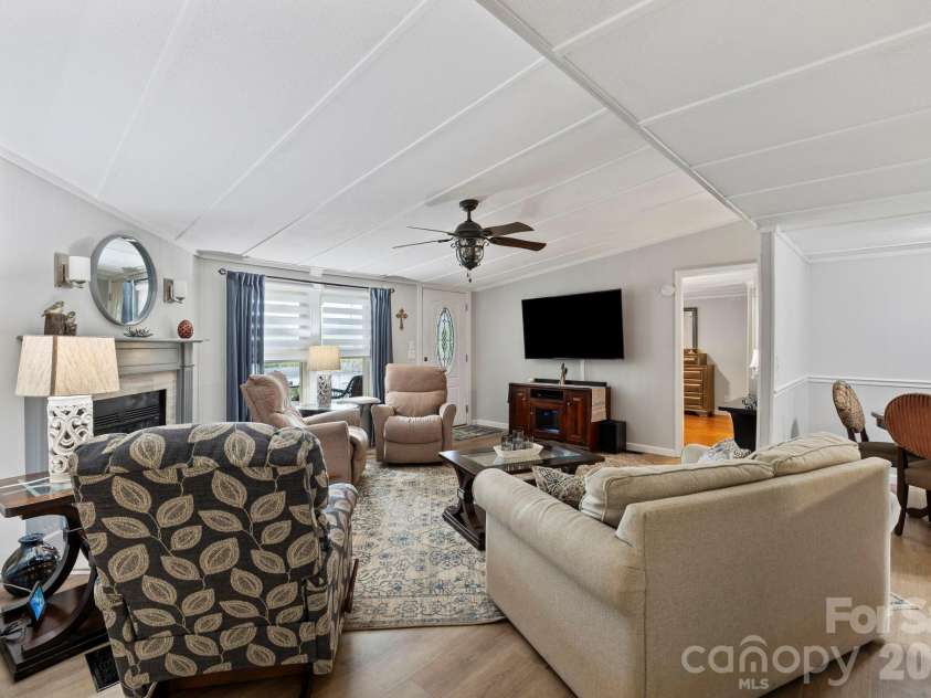 12 Timbers Edge Lane, Fairview, NC 28730.  MLS# CAR4387395, YatesRealty ID 8294. 