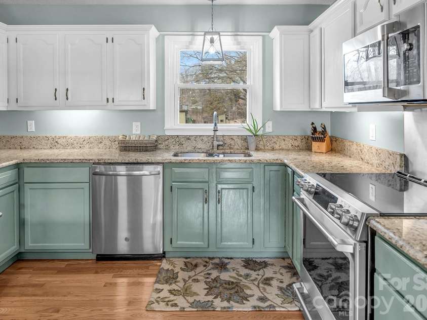 8550 Cottonwood Trail, Concord, NC 28027.  MLS# CAR4342361, YatesRealty ID 8295. 