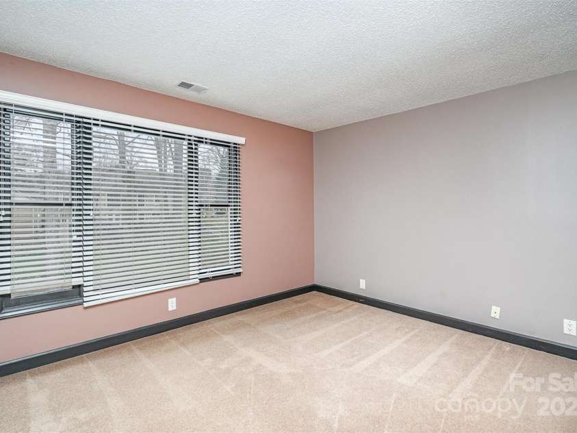 8909 Abberley Court, Huntersville, NC 28078.  MLS# CAR4232002, YatesRealty ID 8295. 