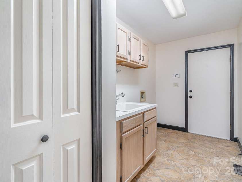 8909 Abberley Court, Huntersville, NC 28078.  MLS# CAR4232002, YatesRealty ID 8295. 