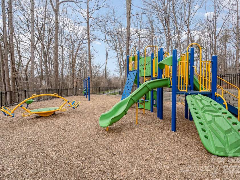 8909 Abberley Court, Huntersville, NC 28078.  MLS# CAR4232002, YatesRealty ID 8295. 