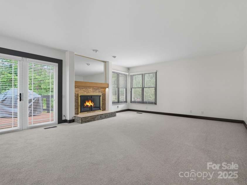 8909 Abberley Court, Huntersville, NC 28078.  MLS# CAR4292475, YatesRealty ID 8295. 