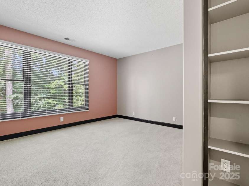 8909 Abberley Court, Huntersville, NC 28078.  MLS# CAR4292475, YatesRealty ID 8295. 