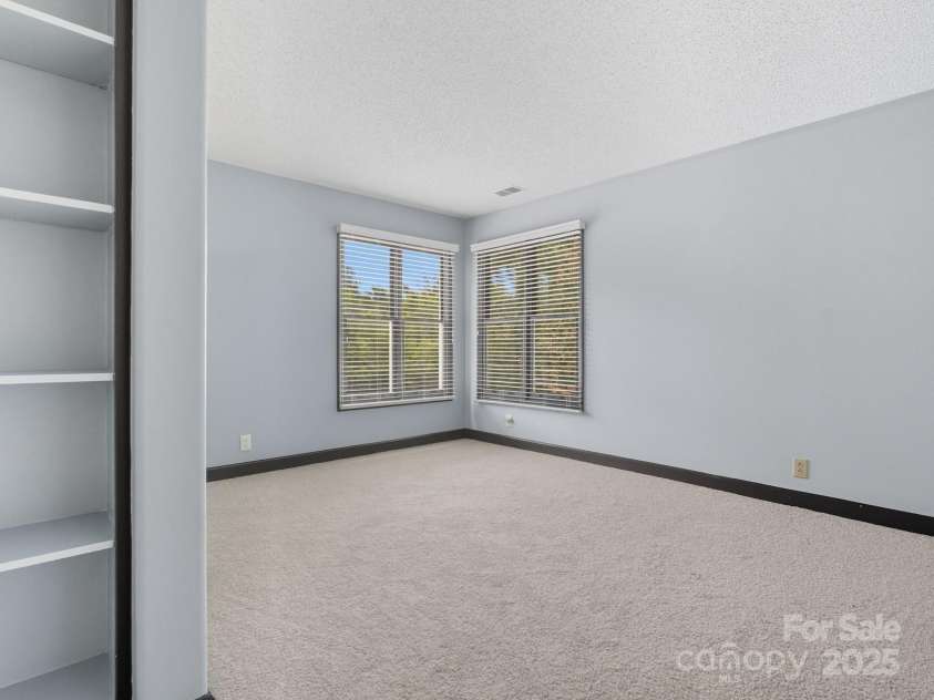 8909 Abberley Court, Huntersville, NC 28078.  MLS# CAR4292475, YatesRealty ID 8295. 