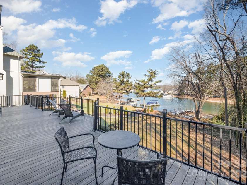 20105 Chapel Point Lane, Cornelius, NC 28031.  MLS# CAR4225021, YatesRealty ID 8296. 