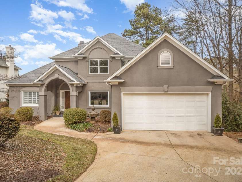 20105 Chapel Point Lane, Cornelius, NC 28031.  MLS# CAR4225021, YatesRealty ID 8296. 