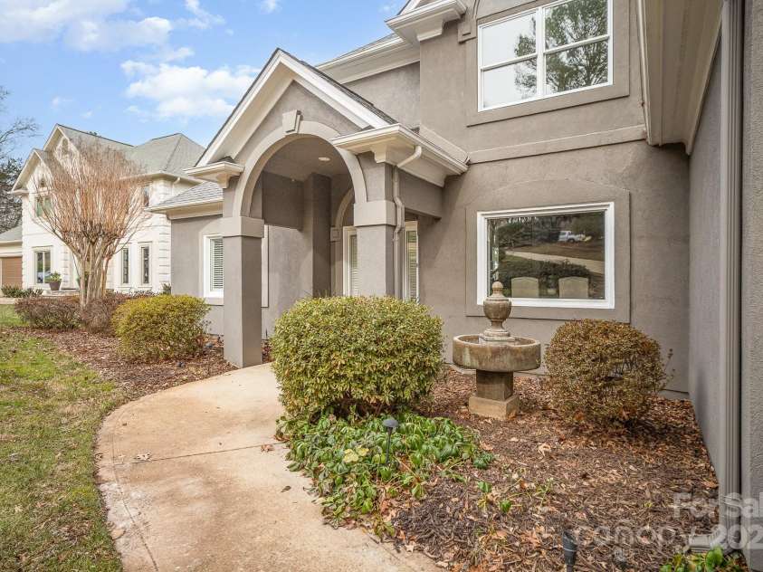 20105 Chapel Point Lane, Cornelius, NC 28031.  MLS# CAR4225021, YatesRealty ID 8296. 