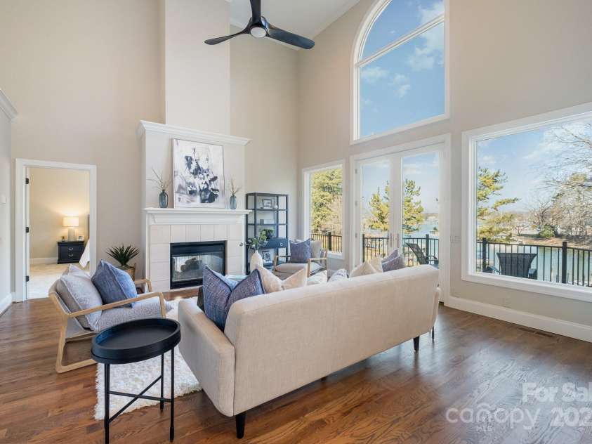 20105 Chapel Point Lane, Cornelius, NC 28031.  MLS# CAR4225021, YatesRealty ID 8296. 