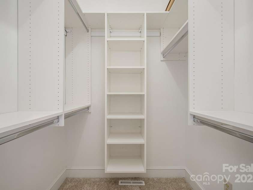 20105 Chapel Point Lane, Cornelius, NC 28031.  MLS# CAR4225021, YatesRealty ID 8296. 