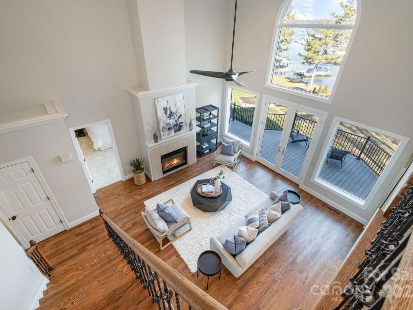 20105 Chapel Point Lane, Cornelius, NC 28031.  MLS# CAR4225021, YatesRealty ID 8296. 