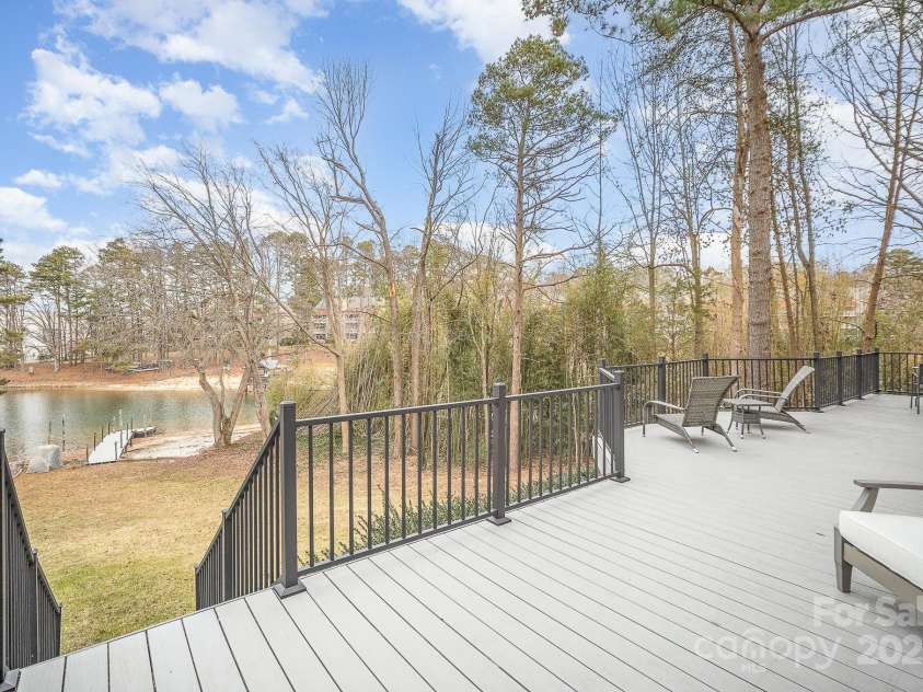 20105 Chapel Point Lane, Cornelius, NC 28031.  MLS# CAR4225021, YatesRealty ID 8296. 