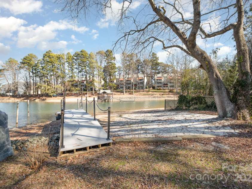 20105 Chapel Point Lane, Cornelius, NC 28031.  MLS# CAR4225021, YatesRealty ID 8296. 