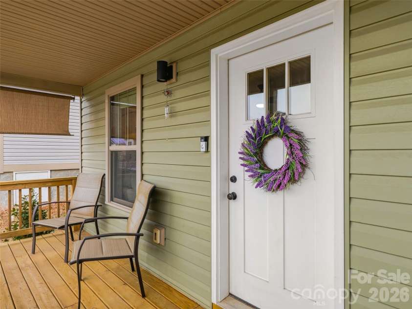 21 Yarrow Meadow Road, Weaverville, NC 28787.  MLS# CAR4352433, YatesRealty ID 8296. 