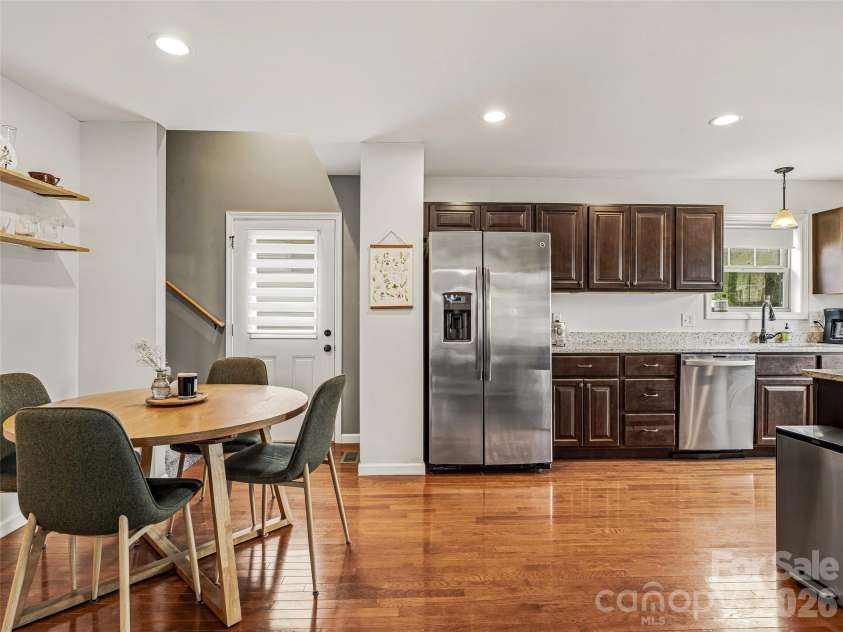21 Yarrow Meadow Road, Weaverville, NC 28787.  MLS# CAR4352433, YatesRealty ID 8296. 