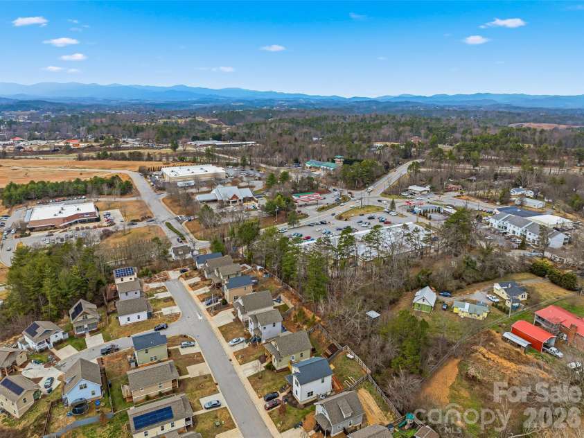 21 Yarrow Meadow Road, Weaverville, NC 28787.  MLS# CAR4352433, YatesRealty ID 8296. 