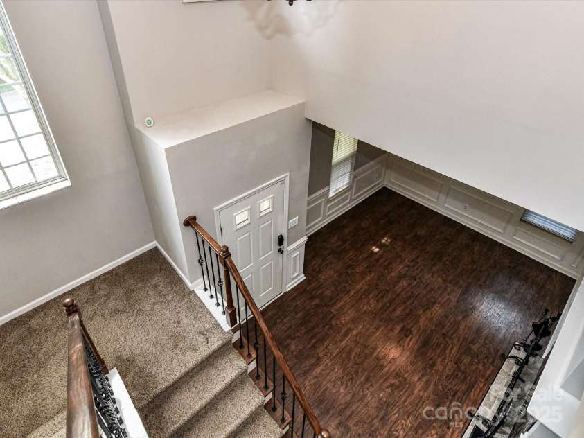 6027 Edinmeadow Lane, Charlotte, NC 28269.  MLS# CAR4284347, YatesRealty ID 8297. 