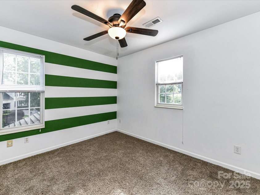 6027 Edinmeadow Lane, Charlotte, NC 28269.  MLS# CAR4284347, YatesRealty ID 8297. 