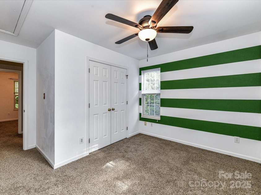 6027 Edinmeadow Lane, Charlotte, NC 28269.  MLS# CAR4284347, YatesRealty ID 8297. 