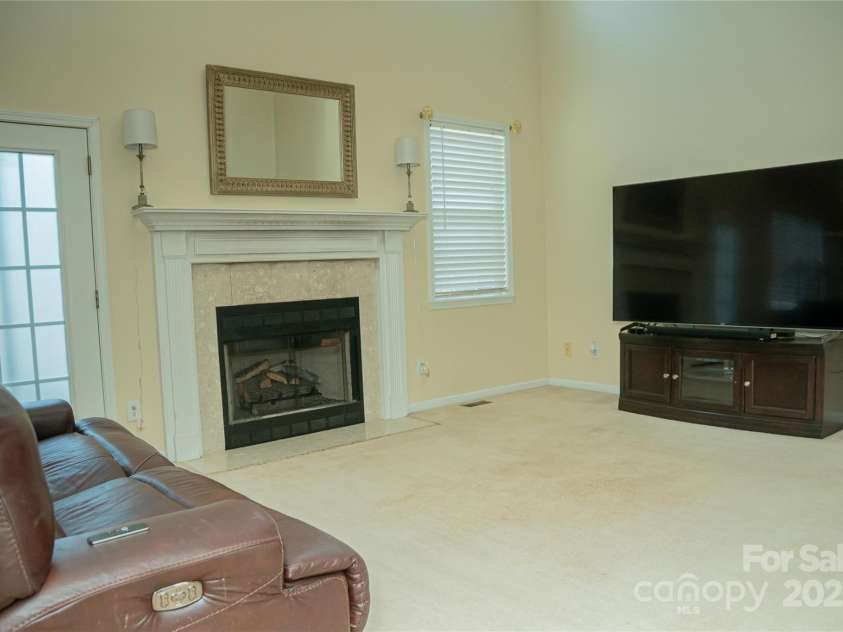 200 Winding Creek Drive, Morganton, NC 28655.  MLS# CAR4232037, YatesRealty ID 8298. 