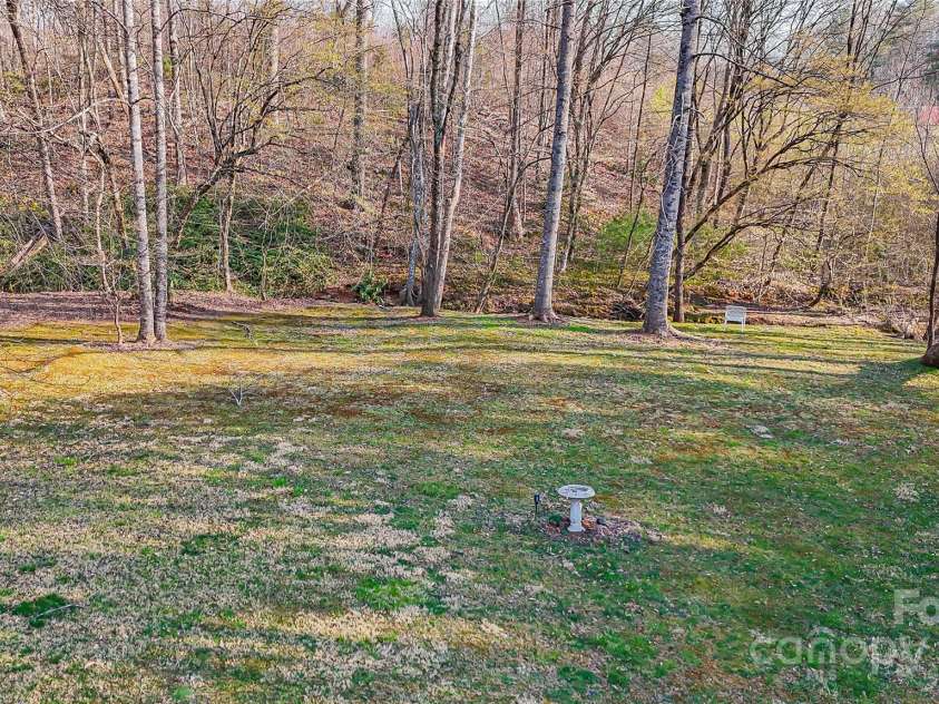 200 Winding Creek Drive, Morganton, NC 28655.  MLS# CAR4232037, YatesRealty ID 8298. 