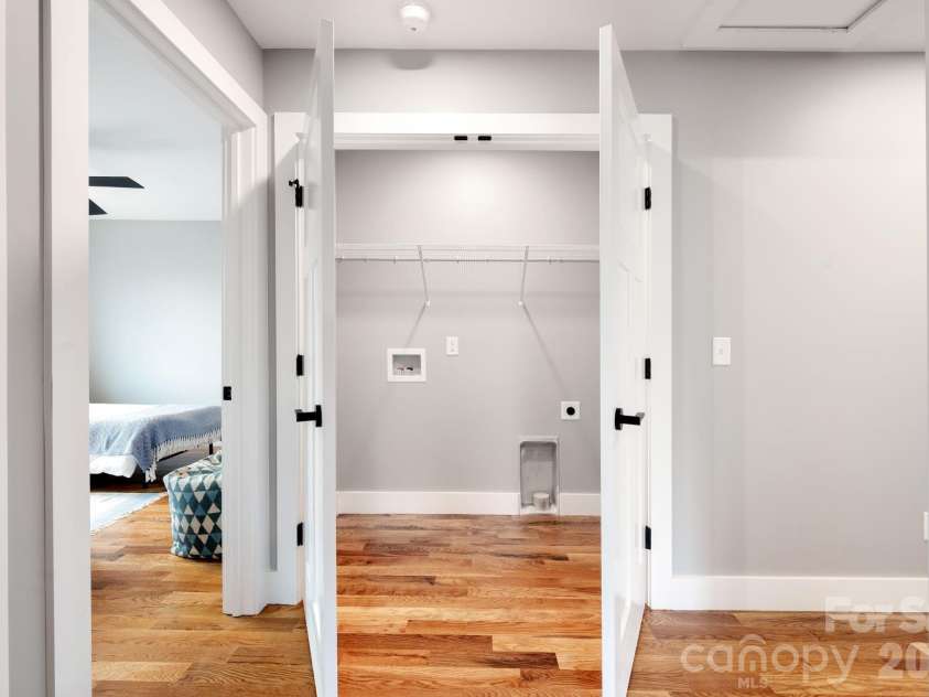 69 Vandalia Avenue, Asheville, NC 28806.  MLS# CAR4351199, YatesRealty ID 8298. Laundry Closet On Second Level