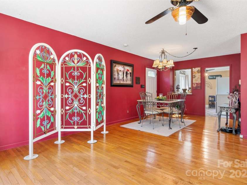 112 11th Street, Hildebran, NC 28637.  MLS# CAR4245472, YatesRealty ID 8299. 