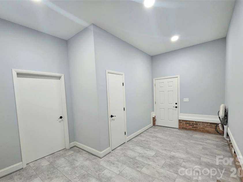 506 Settlement Drive, Midland, NC 28107.  MLS# CAR4335976, YatesRealty ID 8299. 