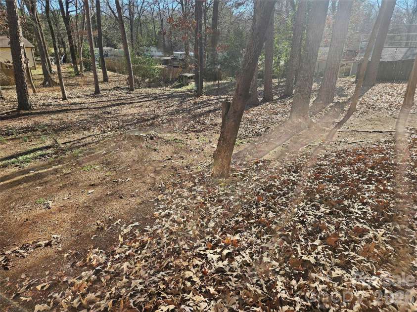 506 Settlement Drive, Midland, NC 28107.  MLS# CAR4335976, YatesRealty ID 8299. 