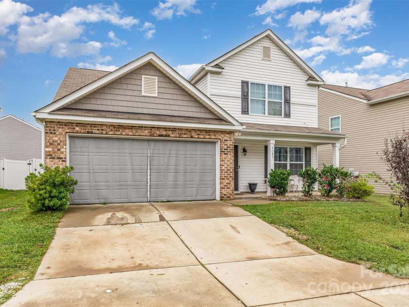 1029 Sundance Drive, Gastonia, NC 28054.  MLS# CAR4303108, YatesRealty ID 83. 